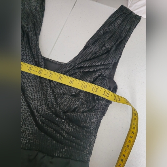 Express black dress with sequin details size 2 - Picture 8 of 10